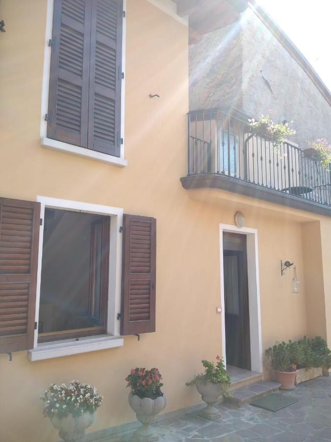 Appartement Il Giardino Di Laura à Toscolano Maderno Extérieur photo