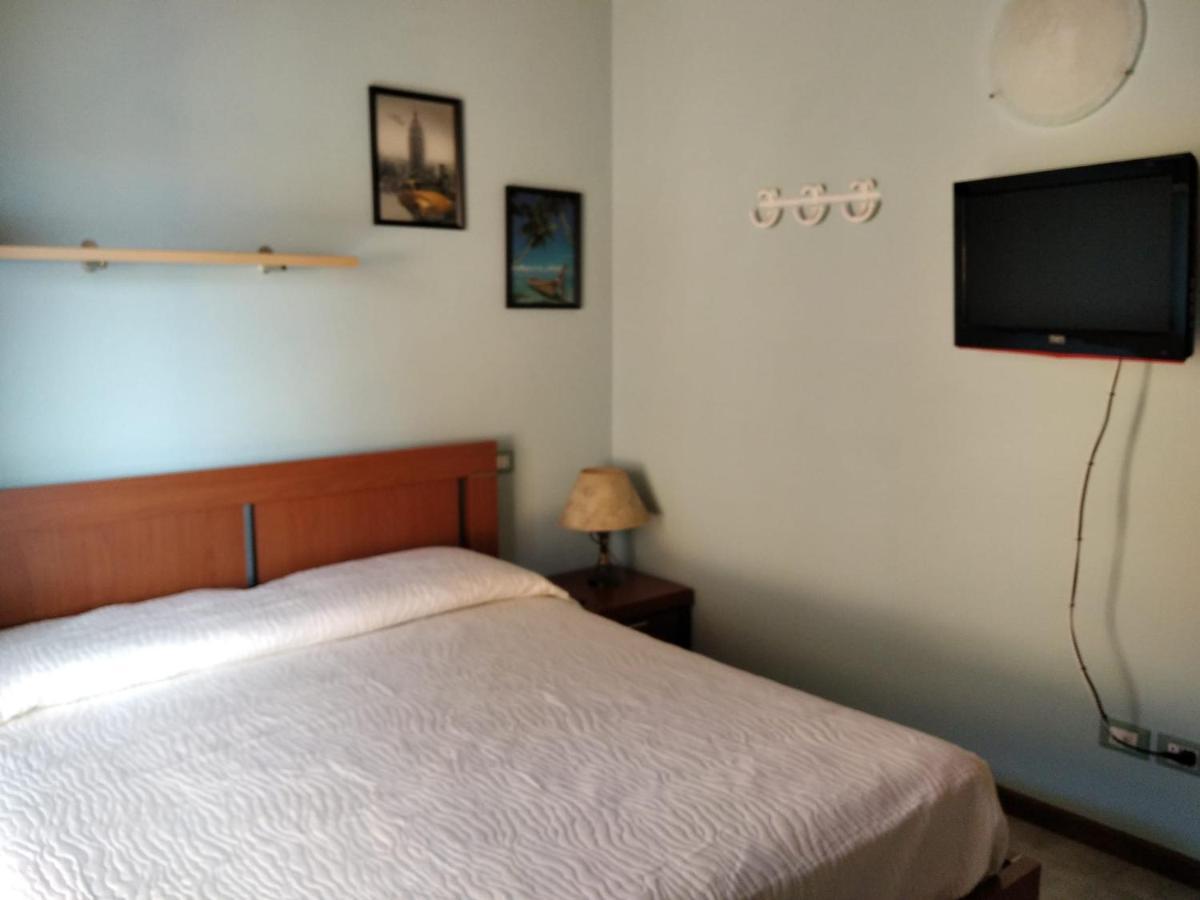 Appartement Il Giardino Di Laura à Toscolano Maderno Extérieur photo