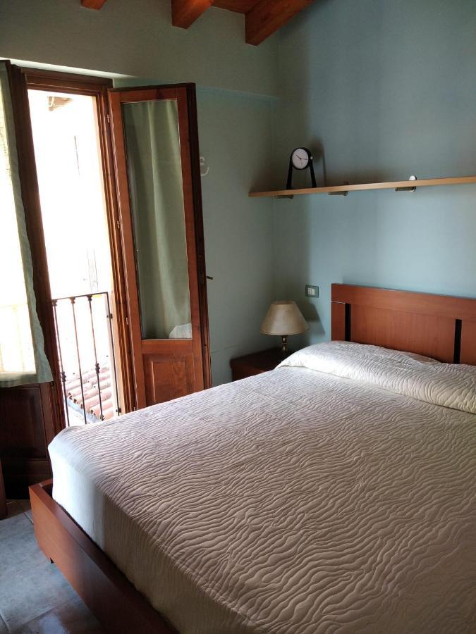 Appartement Il Giardino Di Laura à Toscolano Maderno Extérieur photo